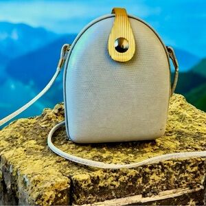 Elan Vintage Shoulder Handbag Hard Shell Faux Snakeskin DAMAGED